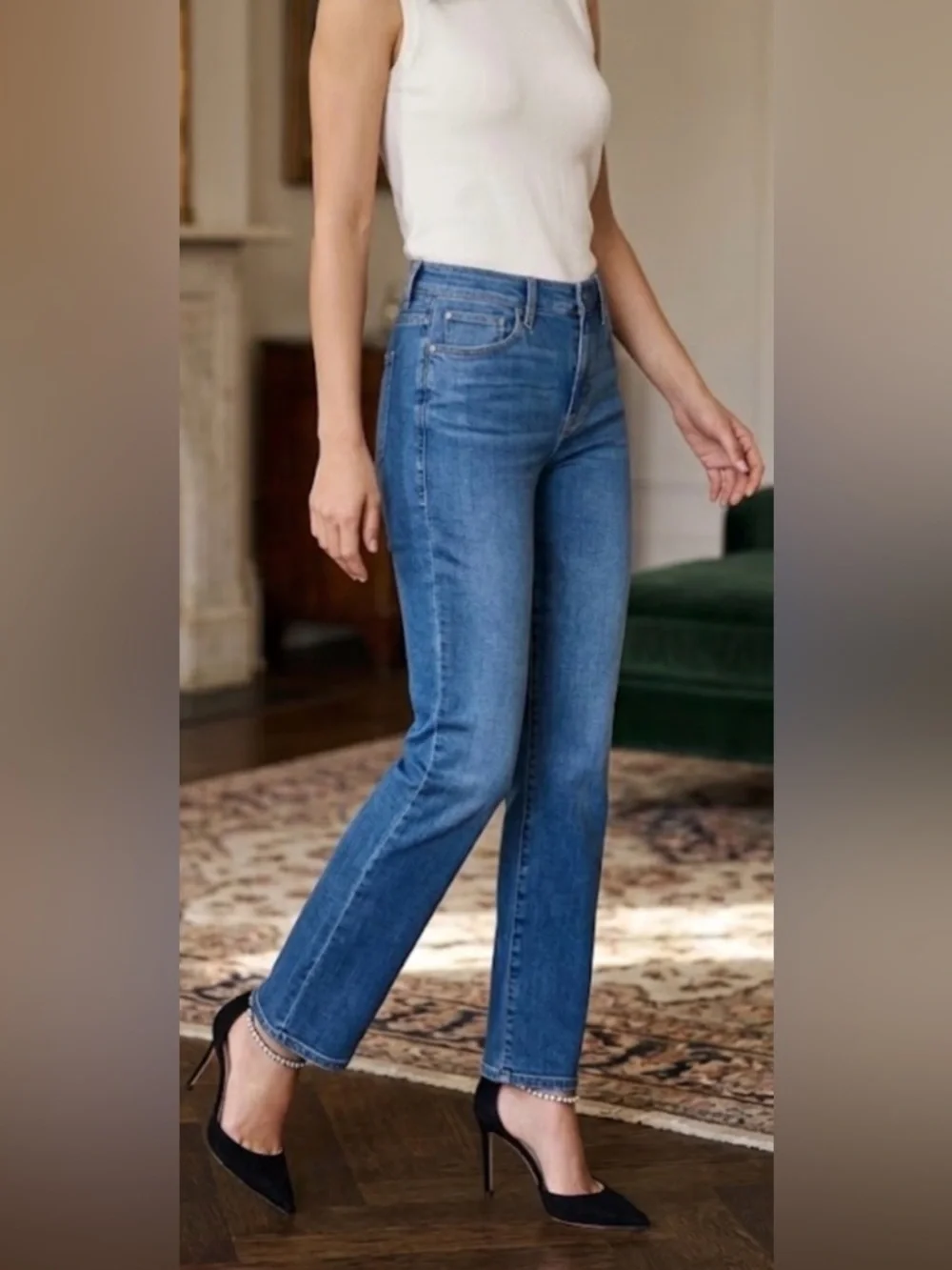 Frame Denim Women’s Straight-Leg Jeans in Medium Blue - Picture 2 of 10